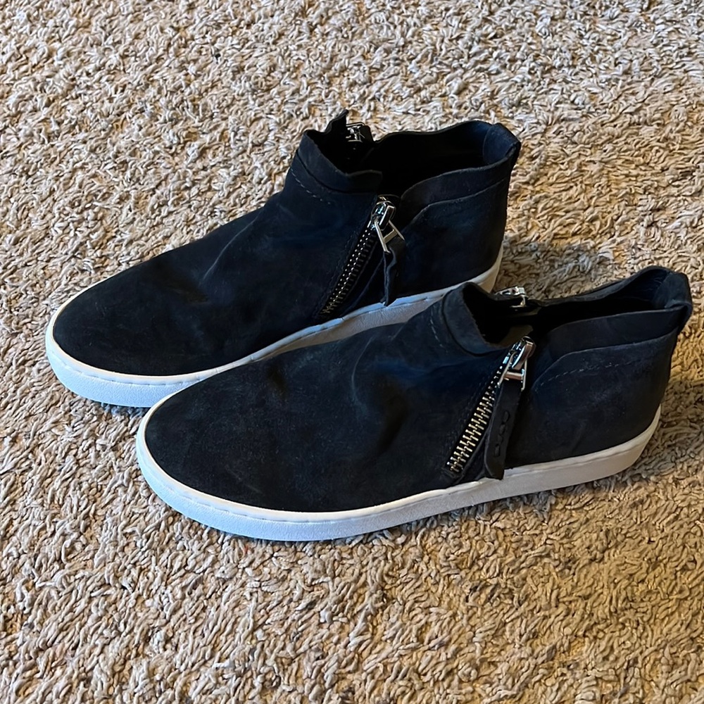 Dark gray dolce vita sneakers-new